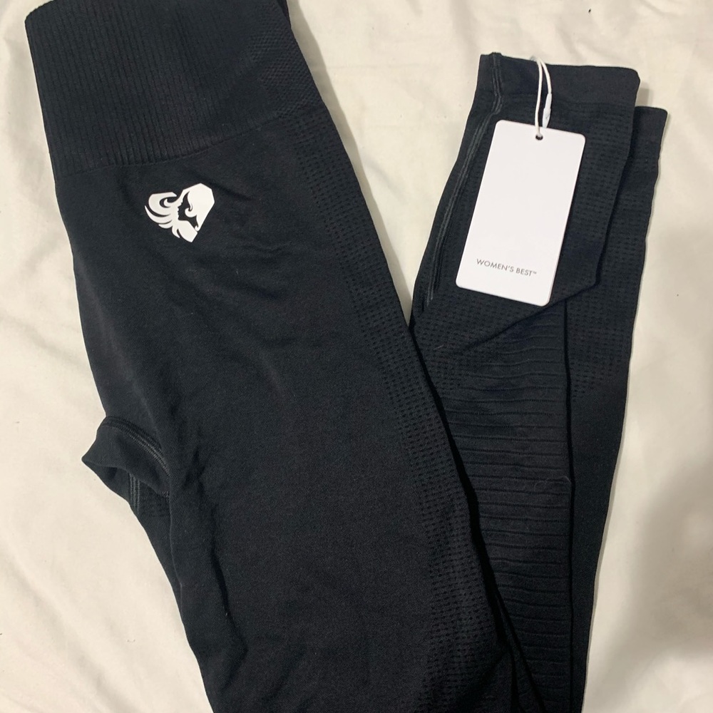 WOMENS BEST BLACK POWER SEAMLESS SZ MEDIUM